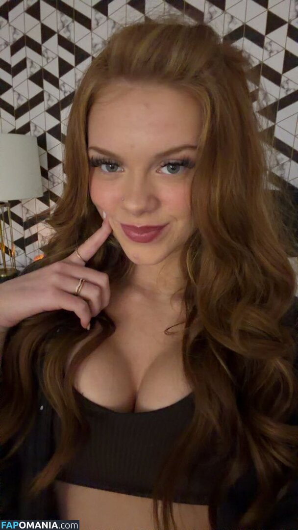 Aurorafoxxxx / scarlettaaurora / ursweetscar / yoursweetaurora Nahý OnlyFans  Uniklá fotka #16