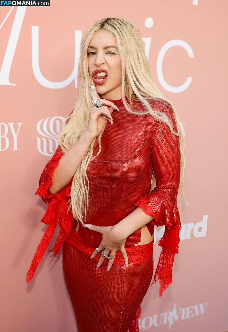 Ava Max / avamax / https: / plharleyquinn Nahý OnlyFans  Uniklá fotka #928