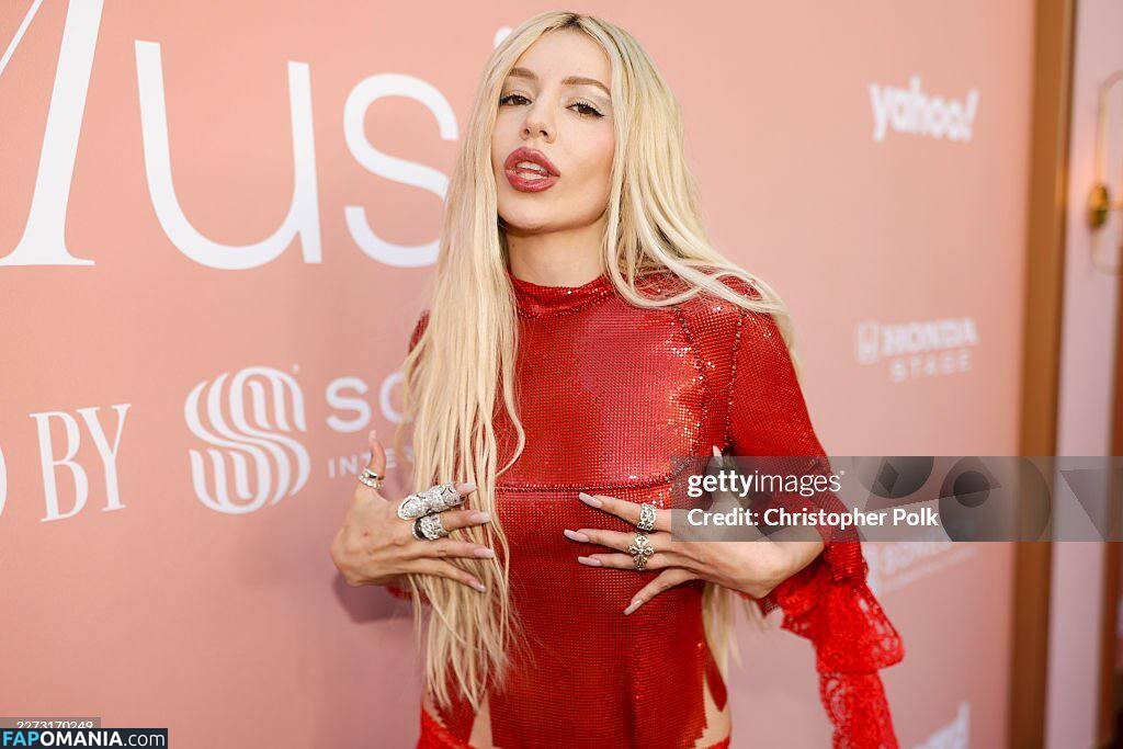Ava Max / avamax / https: / plharleyquinn Nahý OnlyFans  Uniklá fotka #934