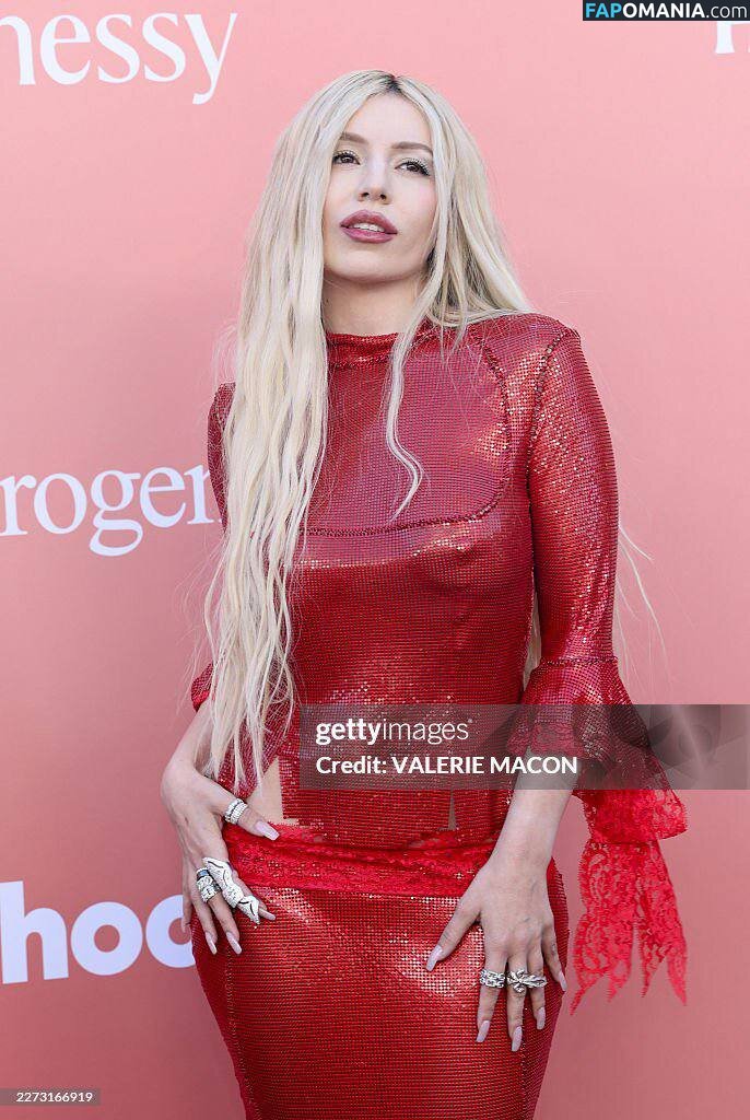 Ava Max / avamax / https: / plharleyquinn Nahý OnlyFans  Uniklá fotka #936