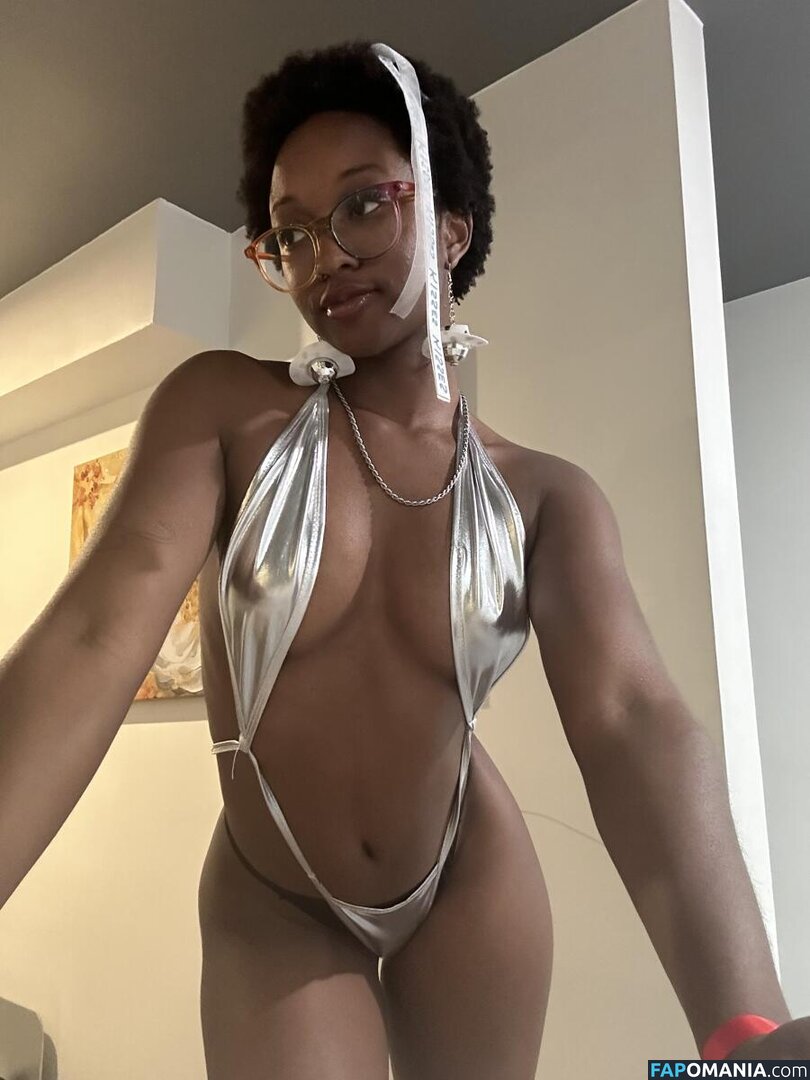 Ava V Marie Nahý OnlyFans  Uniklá fotka #4