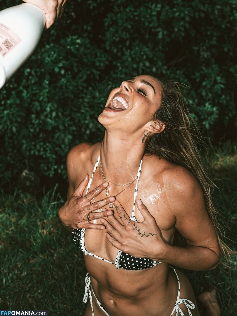 Avery Poppinga / averypoppinga Nahý OnlyFans  Uniklá fotka #3