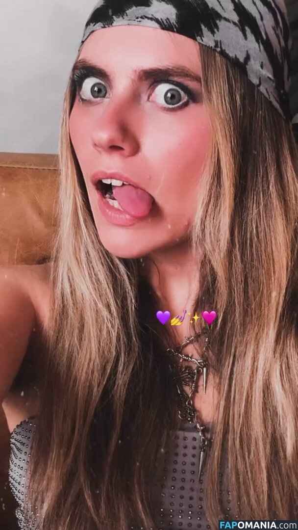 Axelle Maga / axelle.maga Nahý OnlyFans  Uniklá fotka #13