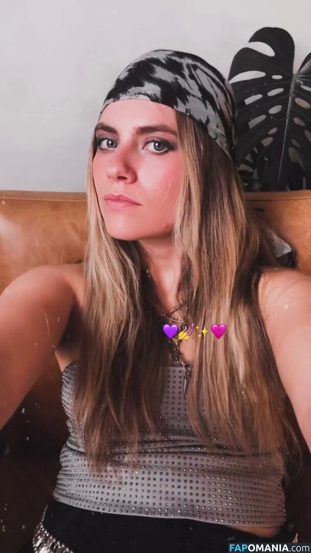 Axelle Maga / axelle.maga Nahý OnlyFans  Uniklá fotka #14