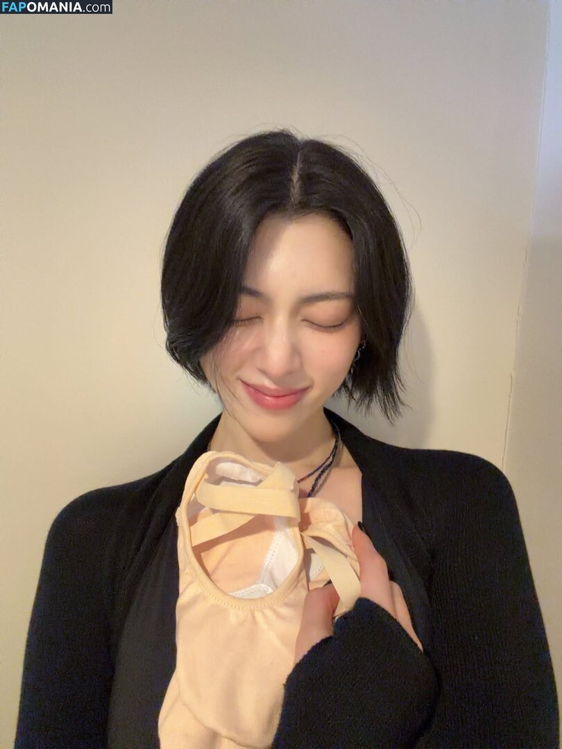 Ayaka Miyoshi / miyoshi.aa Nahý OnlyFans  Uniklá fotka #117