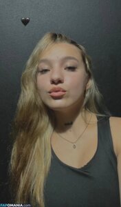 aylenncoro Nahý OnlyFans  Uniklá fotka #9