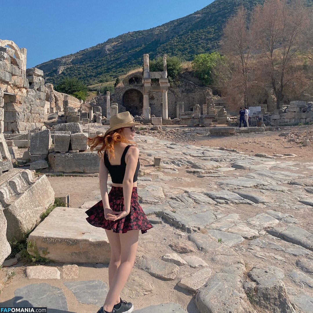 Aysennyuksel / moonbae.8 Nahý OnlyFans  Uniklá fotka #11