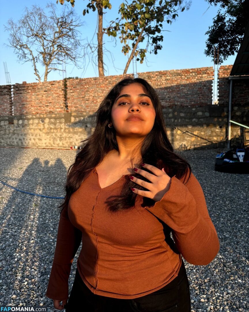 ayushi bhardwaj / ayushi_bhardwajj Nahý OnlyFans  Uniklá fotka #1
