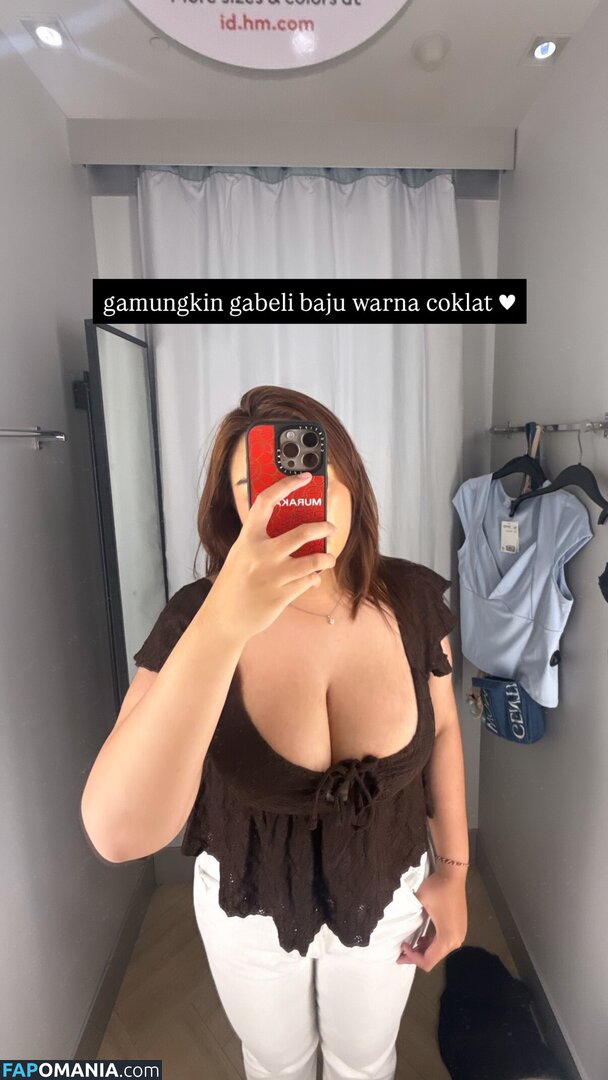 azizasaraa / https: / retirementofyu Nahý OnlyFans  Uniklá fotka #2