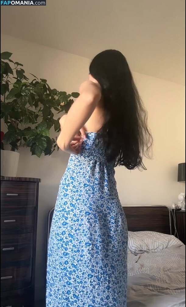 B_u_l_o_c_h_k_a / bulochkatyt Nahý OnlyFans  Uniklá fotka #1123