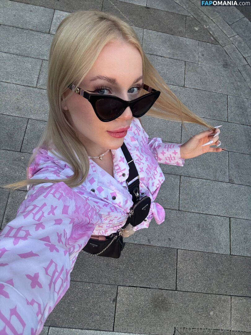 baaby.bon / baby_bonn Nahý OnlyFans  Uniklá fotka #1