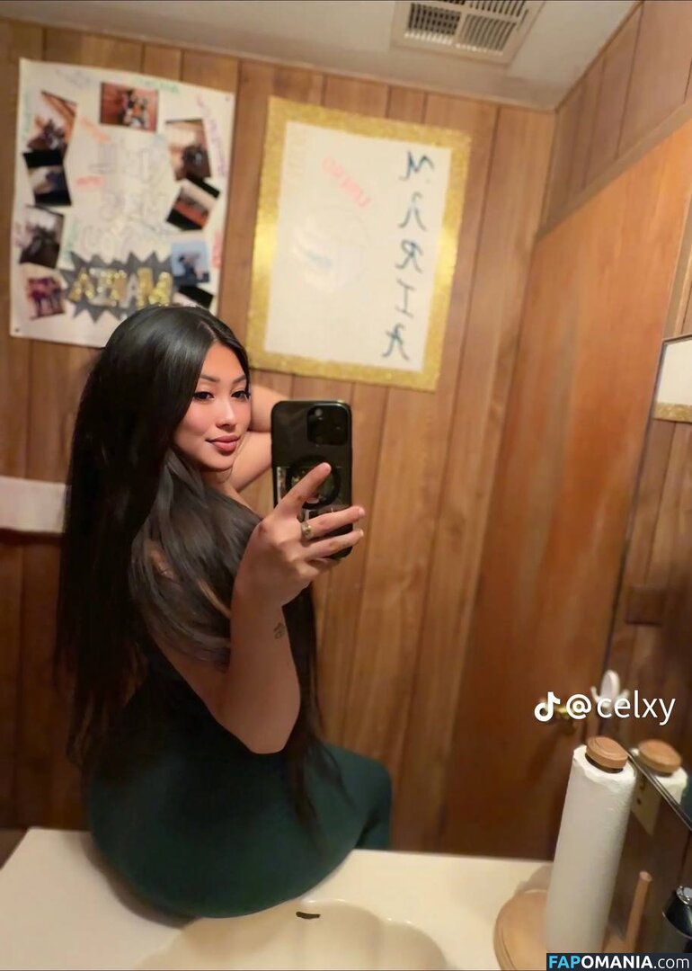 Babygirlcelxy / babygirlcelinee / babygirlcelinee... / santos.jeacel Nahý OnlyFans  Uniklá fotka #2