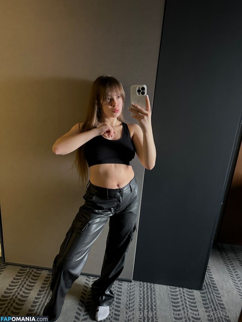 babyxameli Nahý OnlyFans  Uniklá fotka #13