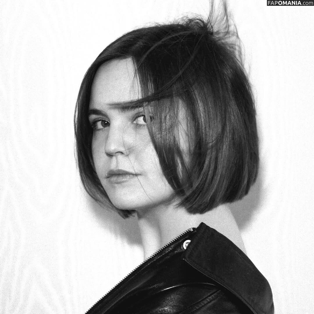 Bailee Madison / baileemadison / bailey_madis0n Nahý OnlyFans  Uniklá fotka #28