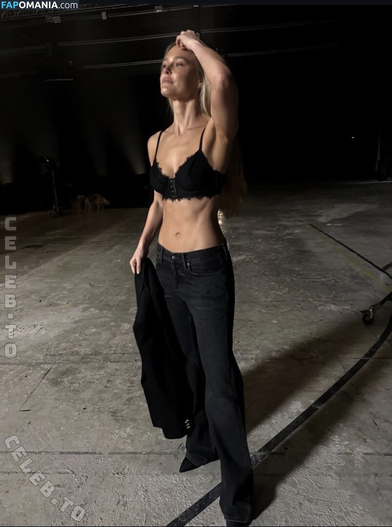 Bar Refaeli / bar.refaeli / barrefaeli / https: Nahý OnlyFans  Uniklá fotka #240
