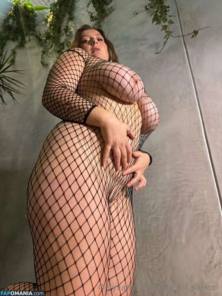 Bel Larcombe / Slice_of_salami_ / Bel Larcombe slice_of_salami_ / bel_larcombe_ Nahý OnlyFans  Uniklá fotka #293