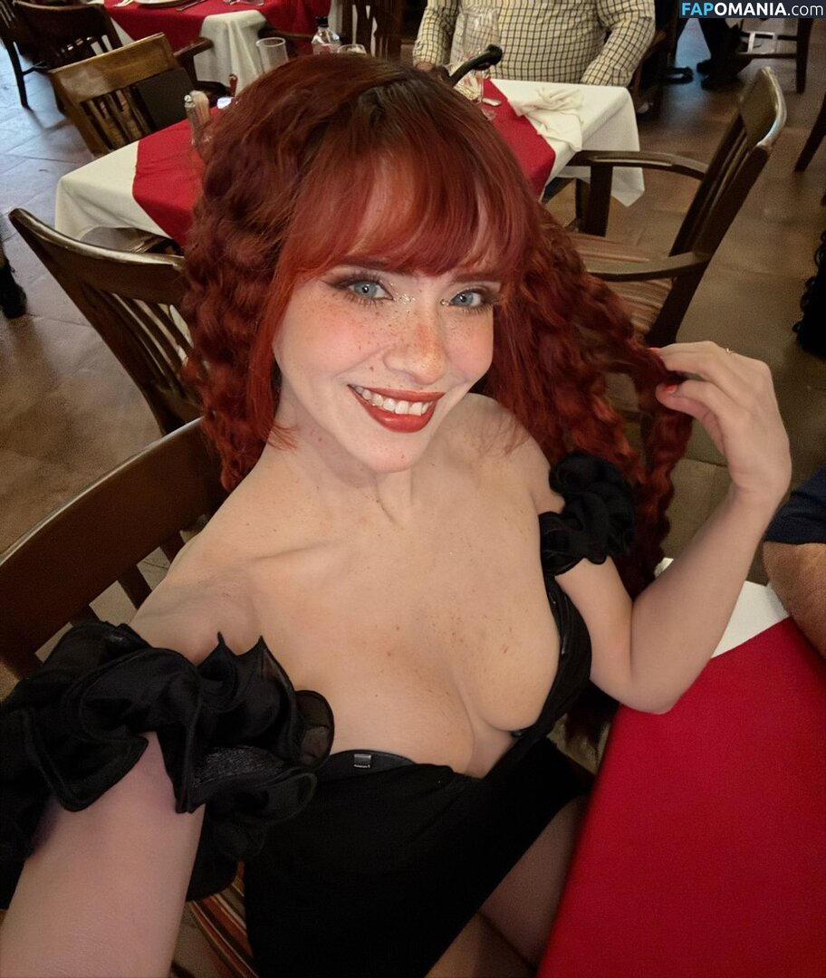 Bella Dueñas Nahý OnlyFans  Uniklá fotka #5