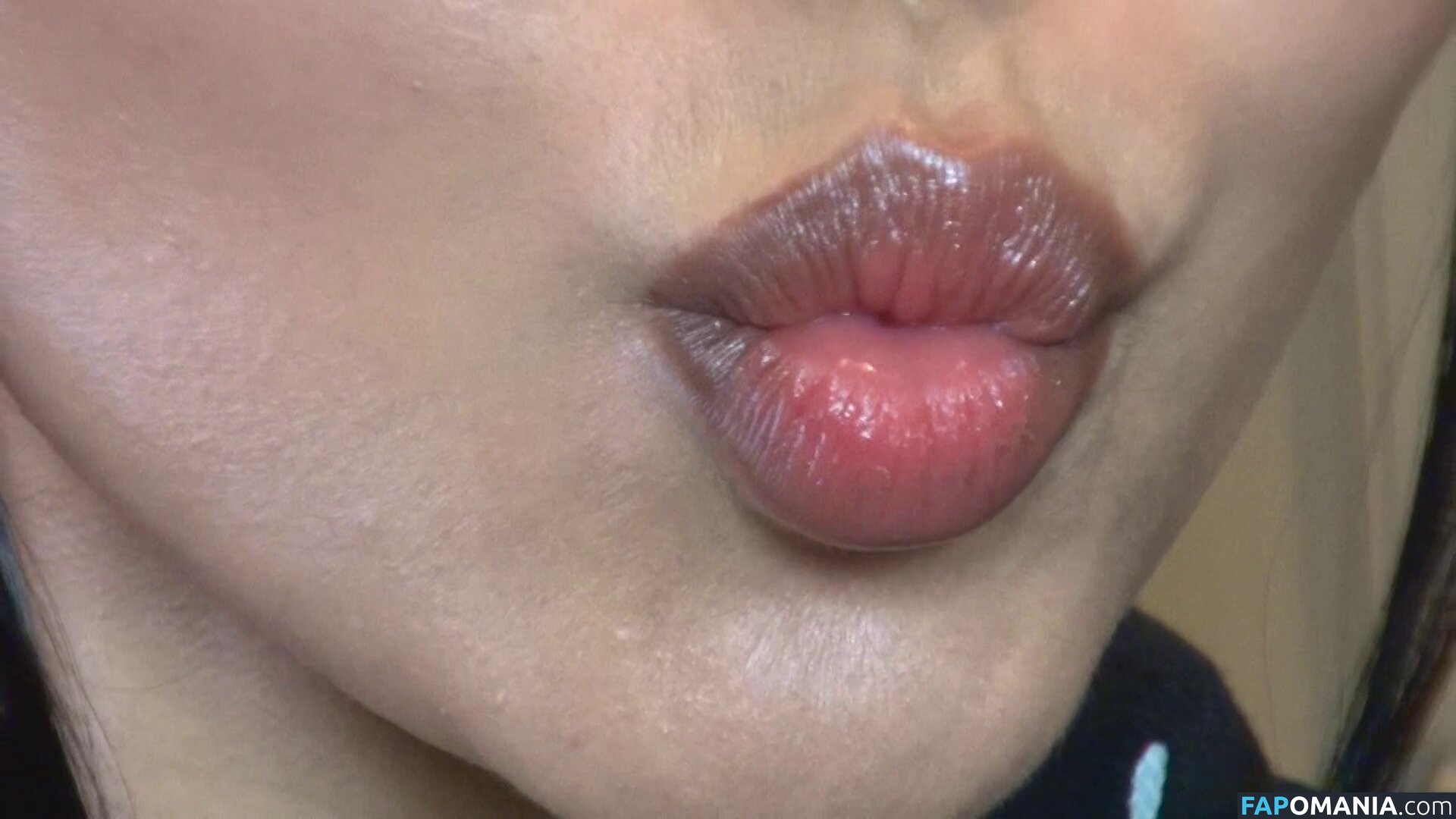 Bella Poarch / bellapoarch / bllapoarch Nahý OnlyFans  Uniklá fotka #21