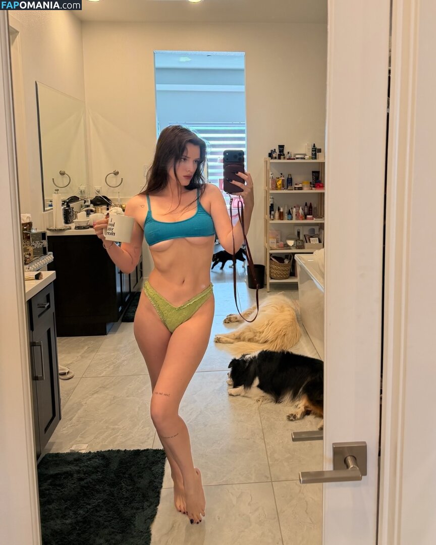 Bella Thorne / bellathorne Nahý OnlyFans  Uniklá fotka #6