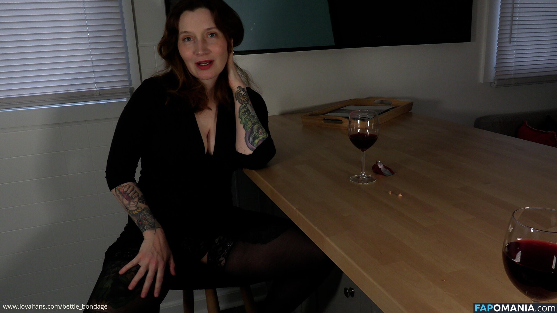 Bettie Bondage / __bettiebee / bettie_bondage Nahý OnlyFans  Uniklá fotka #440