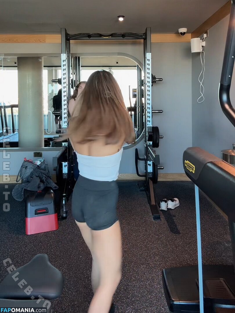 Bianca Bustamante / https: / racerbia Nahý OnlyFans  Uniklá fotka #22