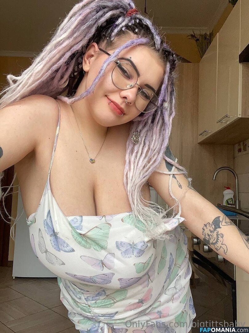 big.tits.baby.on.holiday / bigtittsbaby Nahý OnlyFans  Uniklá fotka #1
