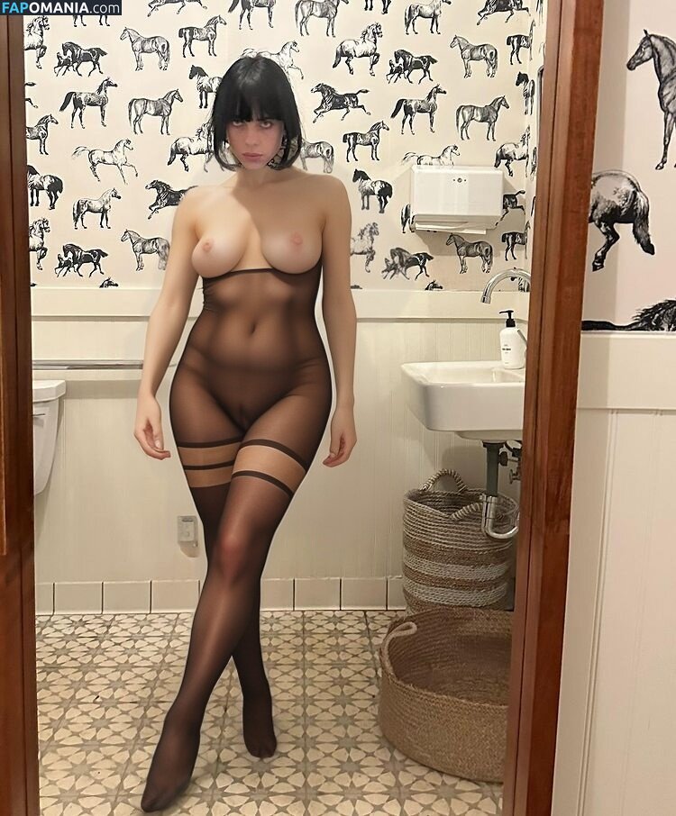 Billie Eilish / Fake / billeeilish / billieeilish Nahý OnlyFans  Uniklá fotka #1198