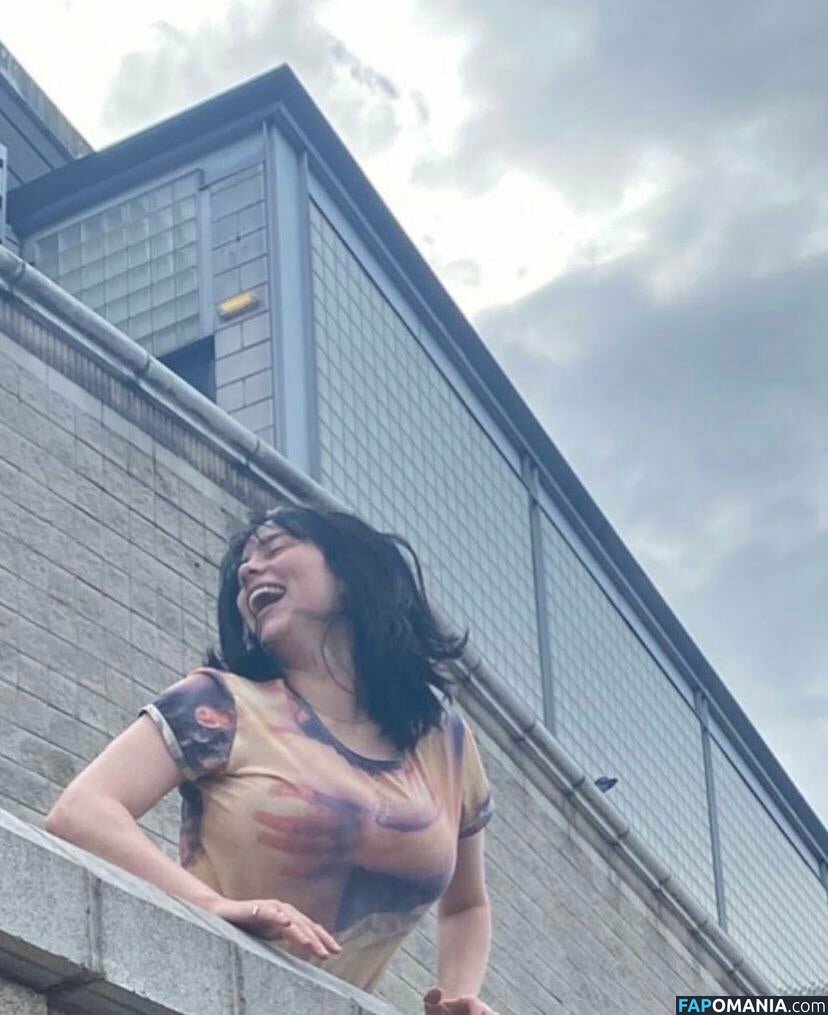 Billie Eilish / Fake / billeeilish / billieeilish Nahý OnlyFans  Uniklá fotka #1289