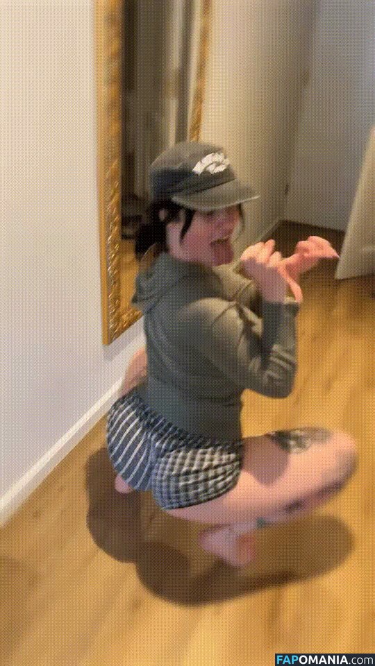 Billie Eilish / Fake / billeeilish / billieeilish Nahý OnlyFans  Uniklá fotka #2229