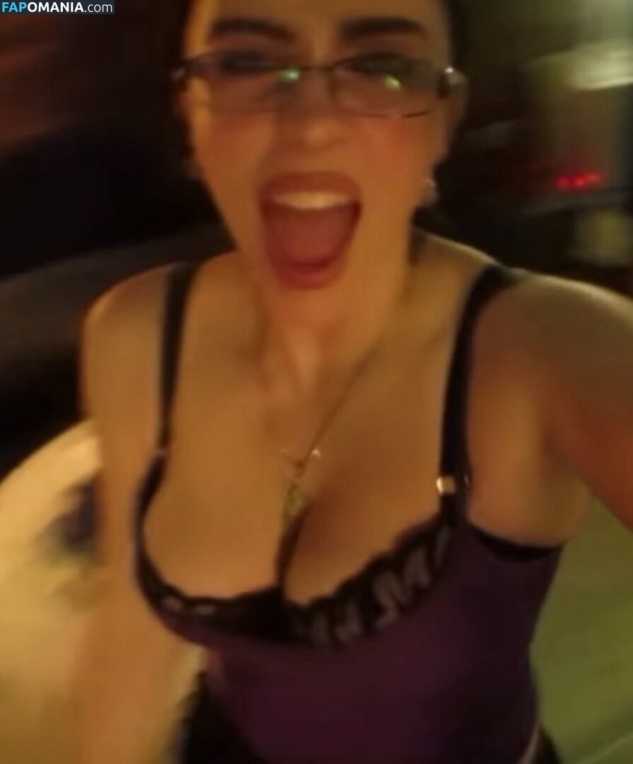 Billie Eilish / Fake / billeeilish / billieeilish Nahý OnlyFans  Uniklá fotka #2230