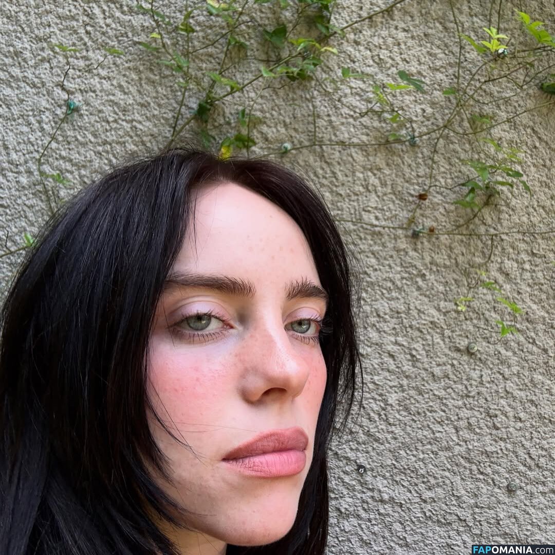 Billie Eilish / Fake / billeeilish / billieeilish Nahý OnlyFans  Uniklá fotka #2242