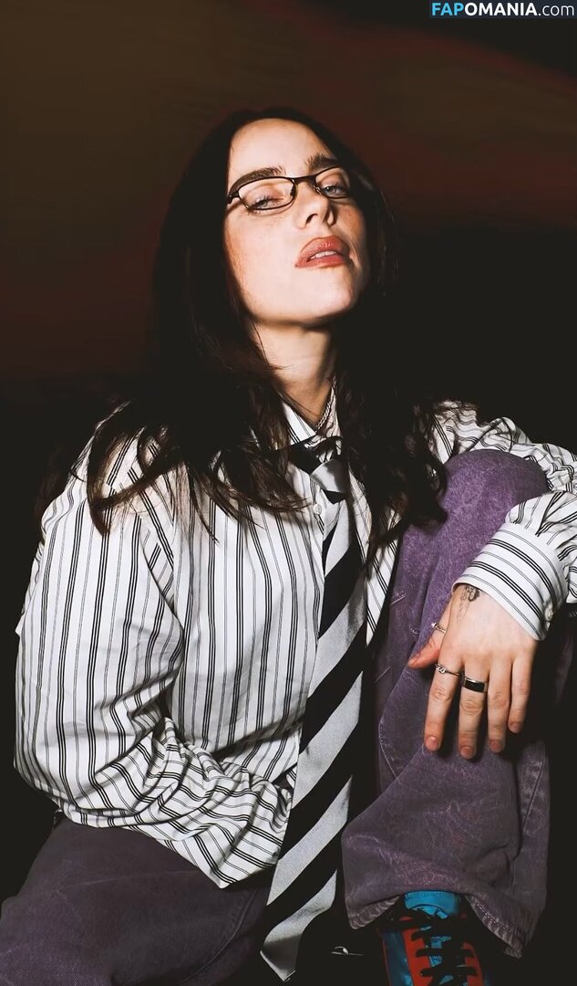 Billie Eilish / Fake / billeeilish / billieeilish Nahý OnlyFans  Uniklá fotka #2297