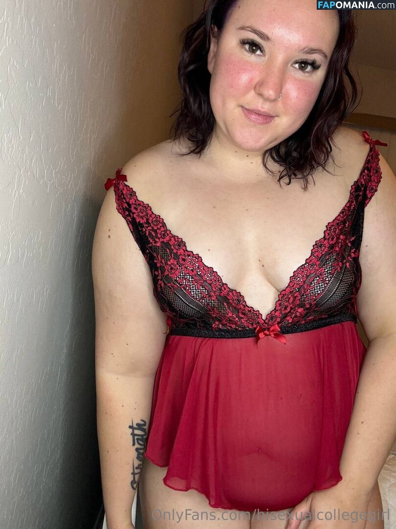 bisexualcollegegirl / rubitout Nahý OnlyFans  Uniklá fotka #16