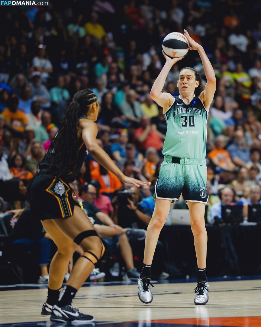 Breanna Stewart / WNBA Player / breannastewart30 Nahý OnlyFans  Uniklá fotka #6