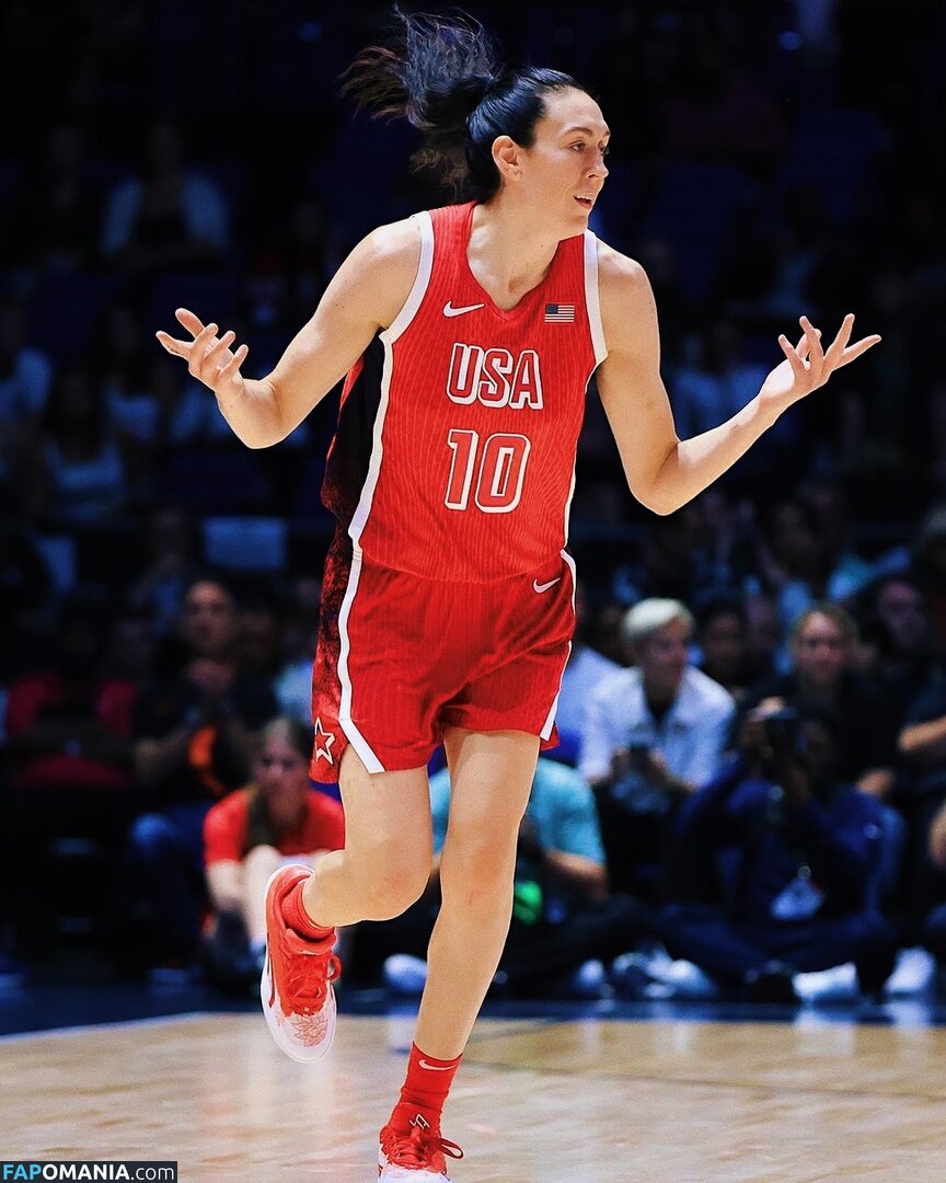 Breanna Stewart / WNBA Player / breannastewart30 Nahý OnlyFans  Uniklá fotka #10
