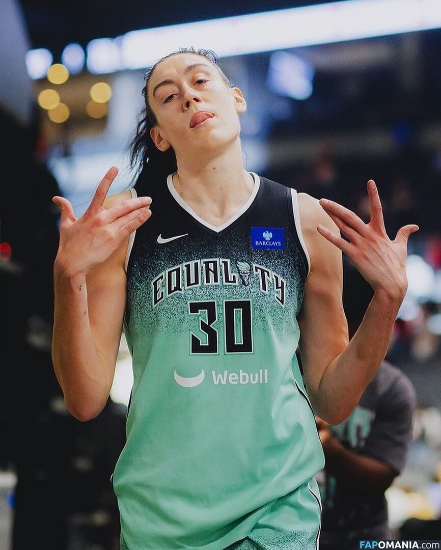 Breanna Stewart / WNBA Player / breannastewart30 Nahý OnlyFans  Uniklá fotka #14