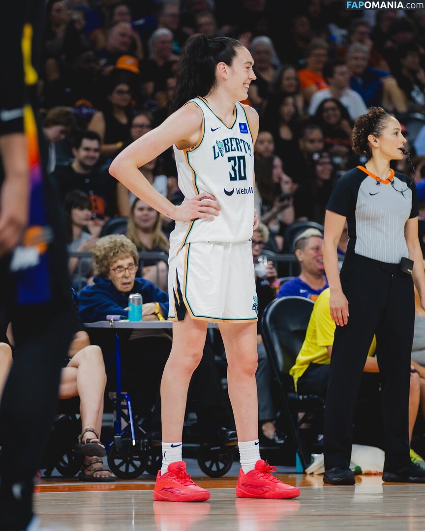Breanna Stewart / WNBA Player / breannastewart30 Nahý OnlyFans  Uniklá fotka #16