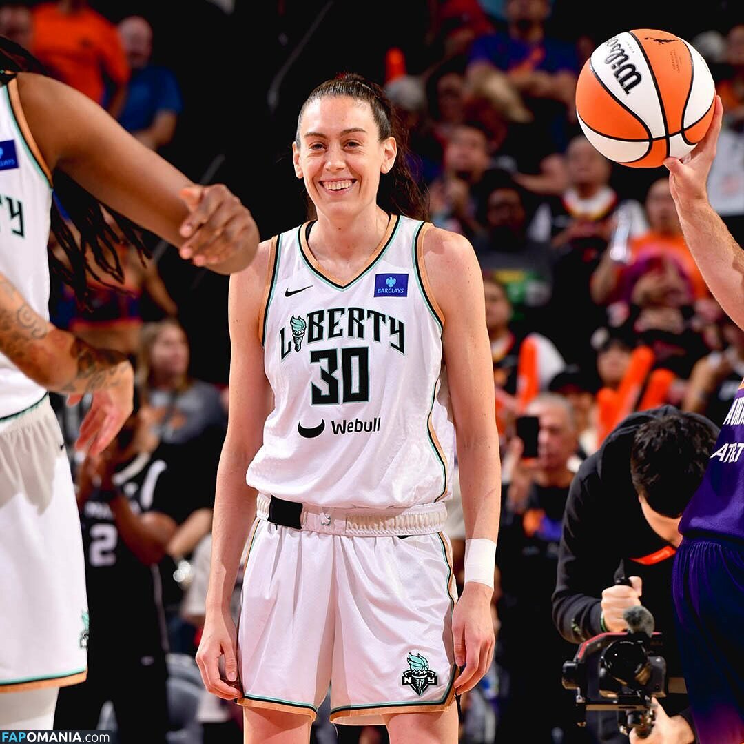 Breanna Stewart / WNBA Player / breannastewart30 Nahý OnlyFans  Uniklá fotka #19