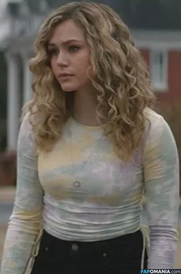 Brec Bassinger / brecbassinger Nahý OnlyFans  Uniklá fotka #257