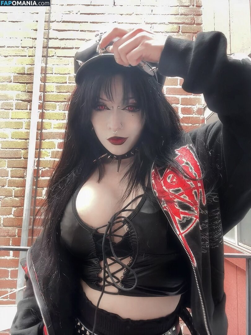 buffgothmom / xohmygoth Nahý OnlyFans  Uniklá fotka #13