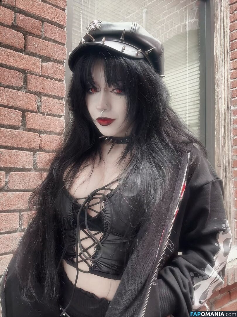 buffgothmom / xohmygoth Nahý OnlyFans  Uniklá fotka #14