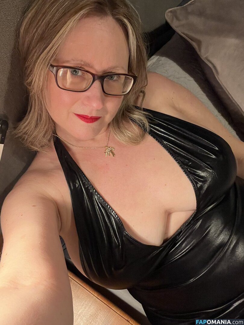 Bustyblondmombshell Nahý OnlyFans  Uniklá fotka #9