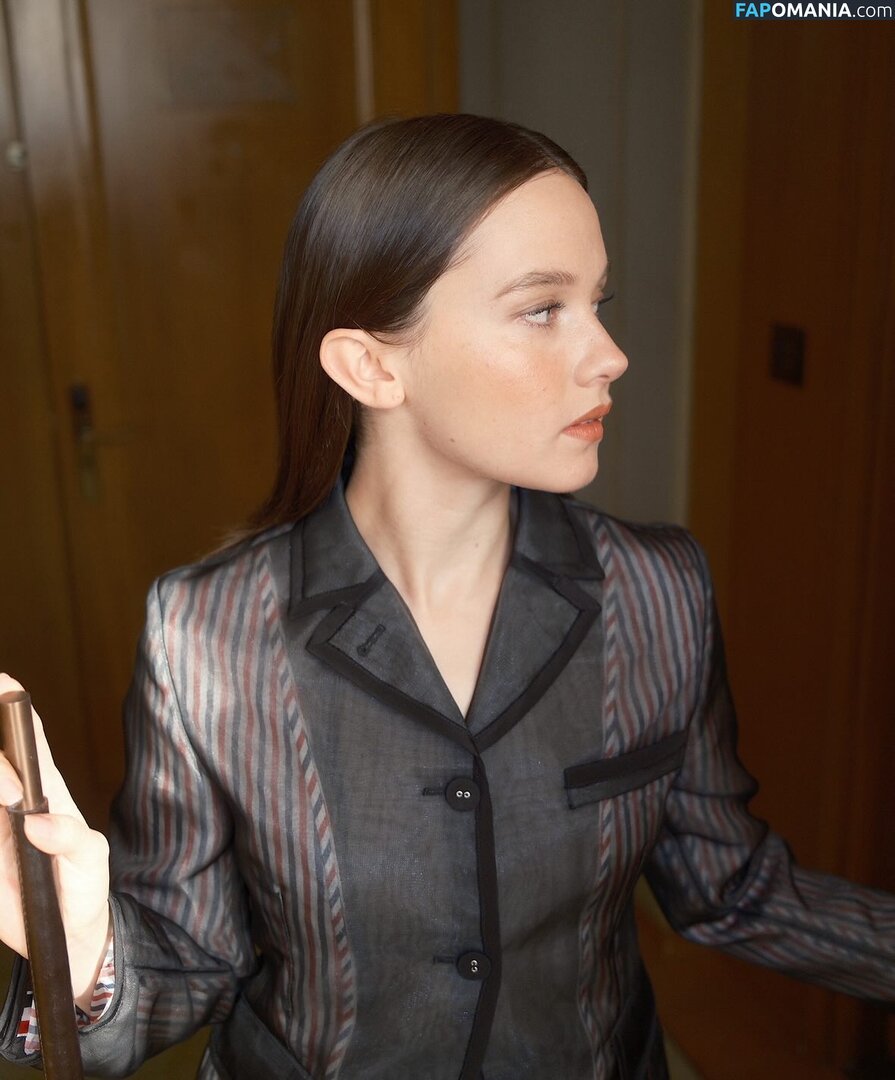 Cailee Spaeny / caileespaeny Nahý OnlyFans  Uniklá fotka #285