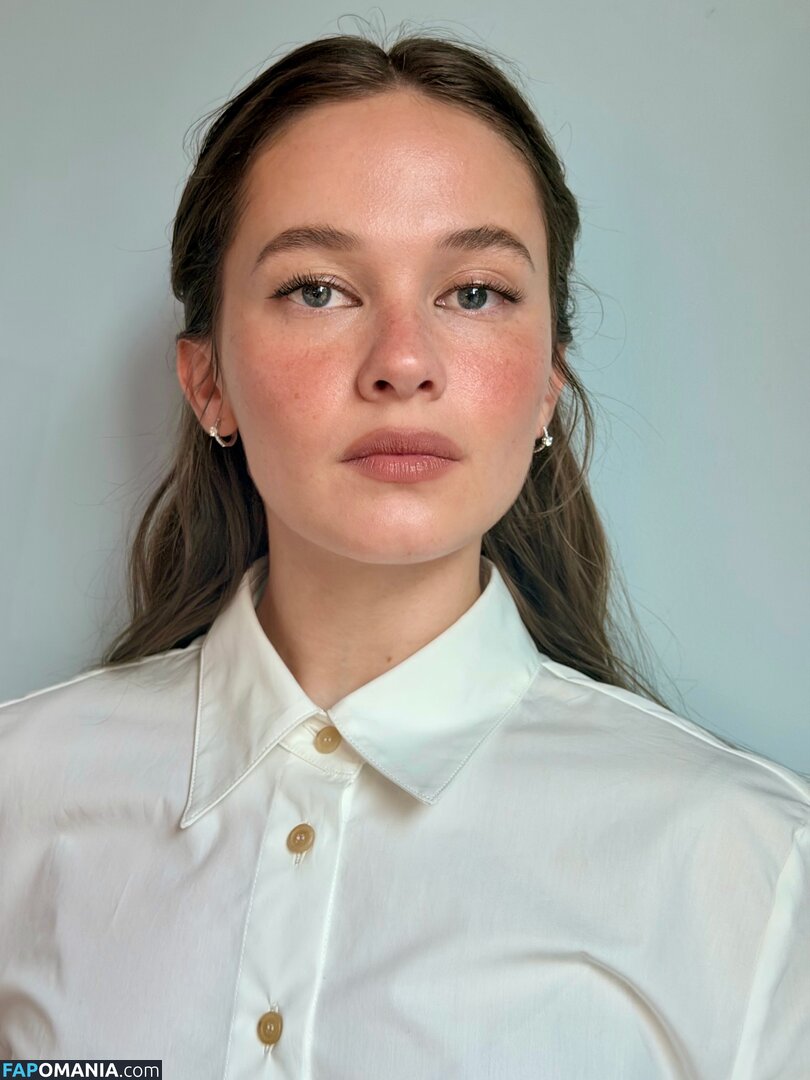Cailee Spaeny / caileespaeny Nahý OnlyFans  Uniklá fotka #336