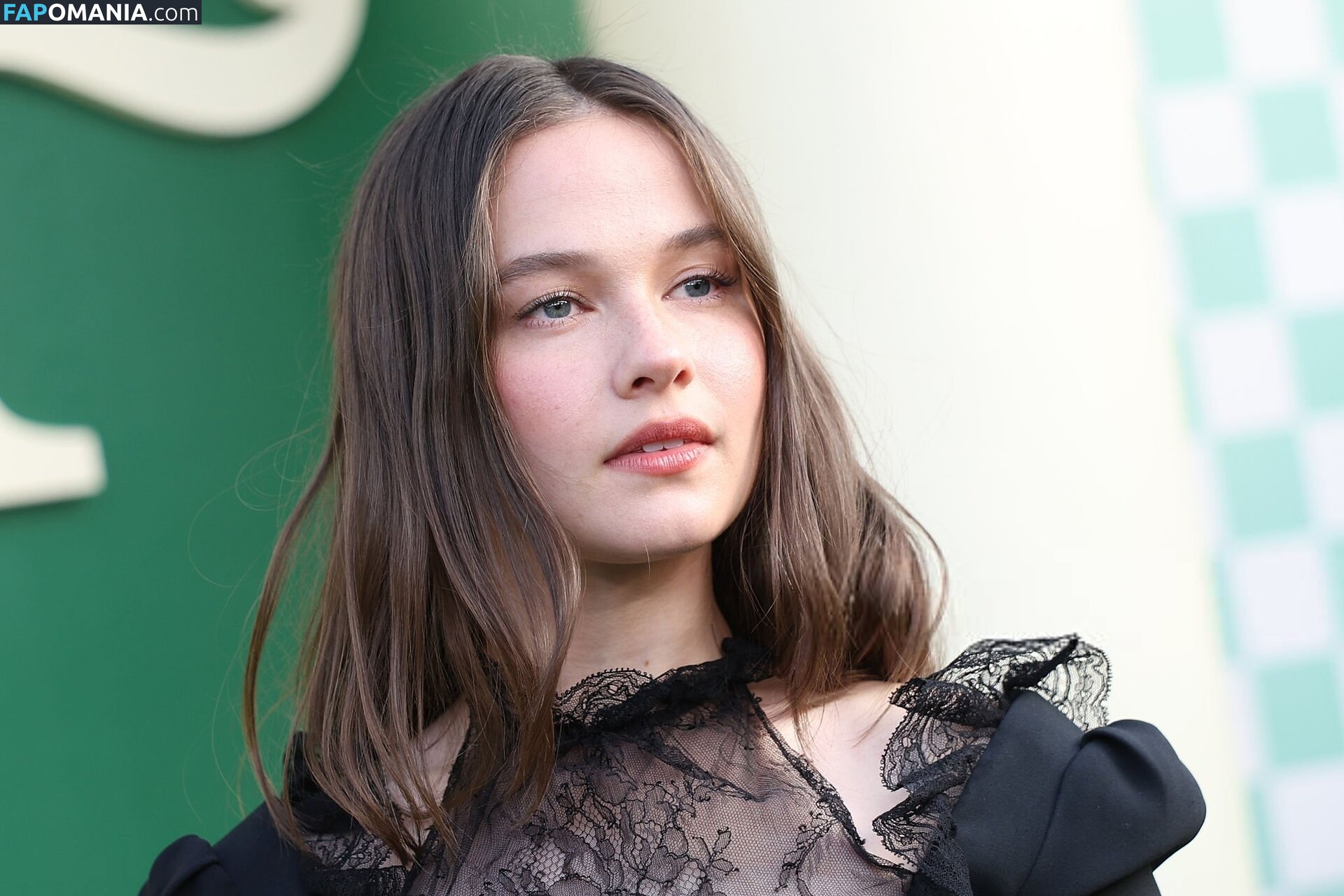 Cailee Spaeny / caileespaeny Nahý OnlyFans  Uniklá fotka #348