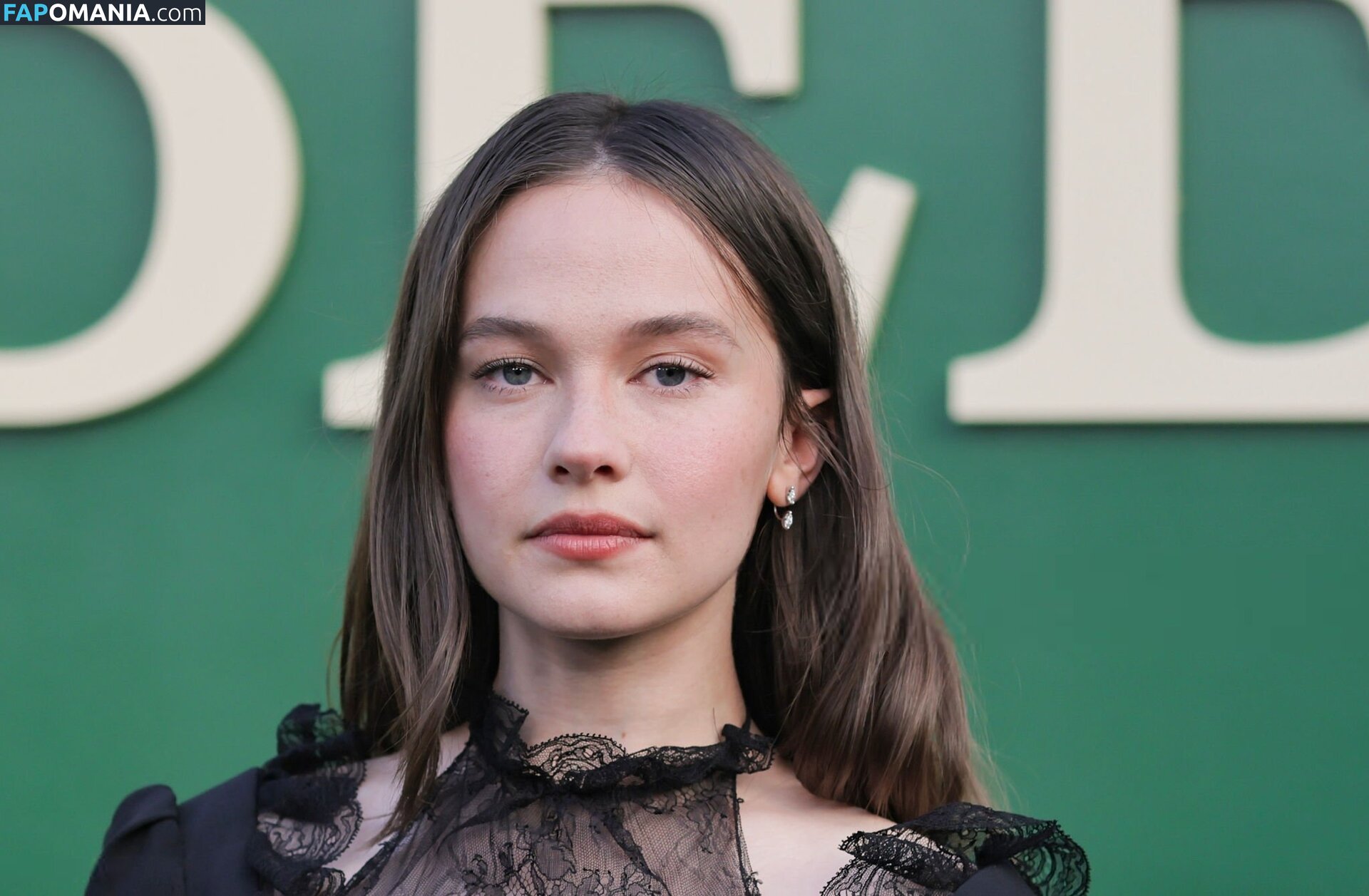 Cailee Spaeny / caileespaeny Nahý OnlyFans  Uniklá fotka #356