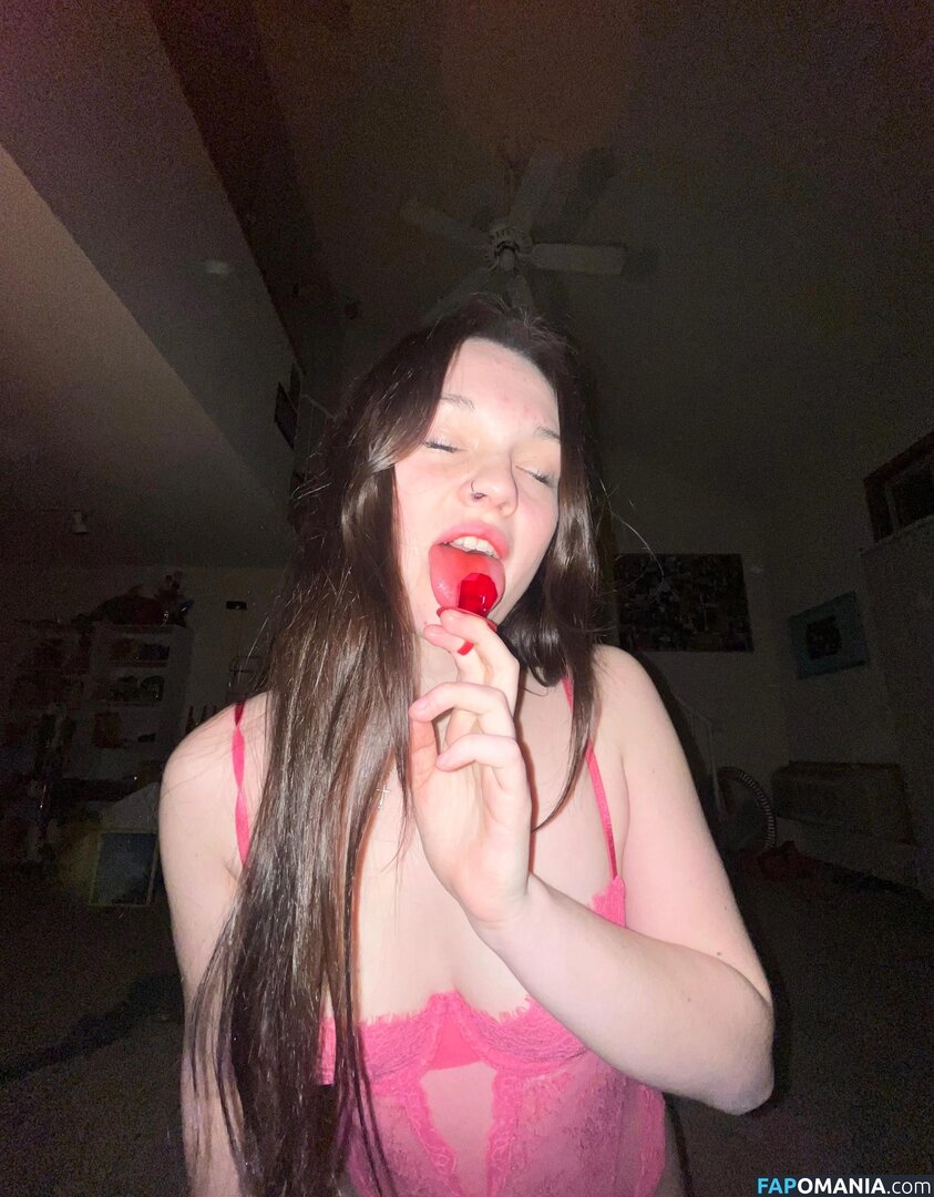 cailey_martin / caileymae / caileymartin Nahý OnlyFans  Uniklá fotka #4