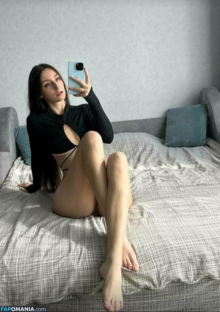 camila_lul / lilya_69 Nahý OnlyFans  Uniklá fotka #11