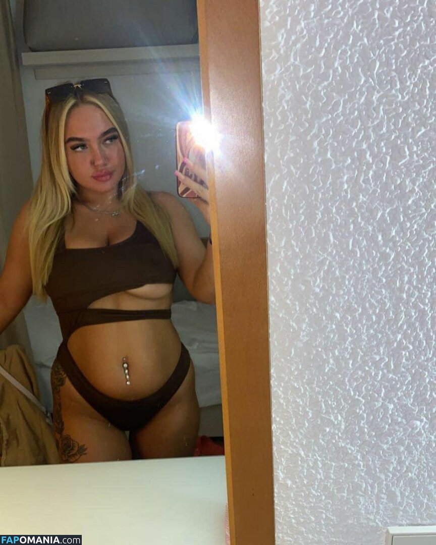 Caoimheeee Nahý OnlyFans  Uniklá fotka #35