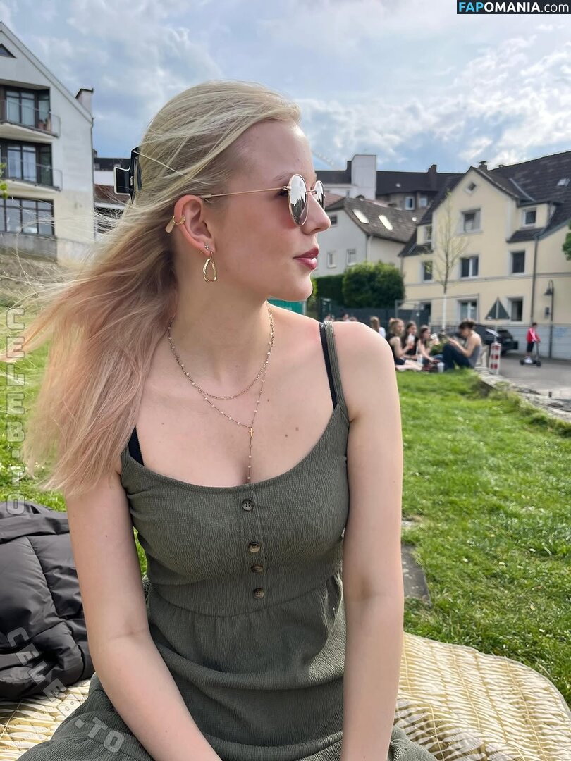 Cara_lb / Cara_lb1 / Cara_liebe Nahý OnlyFans  Uniklá fotka #2